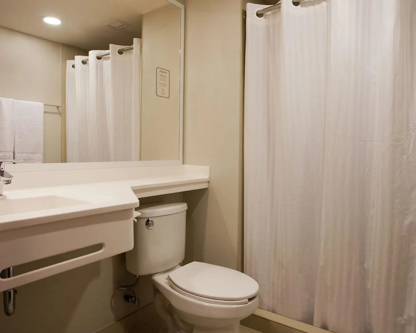 City Express Suites By Marriott Querétaro Apartmanhotel
